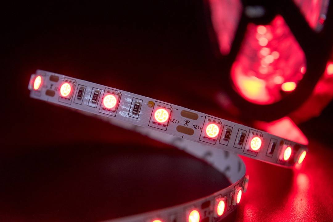 Лента светодиодная эконом 5050, 60 LED/м, 14,4 Вт/м, 12В , IP20, Цвет: Красный — изображение 5