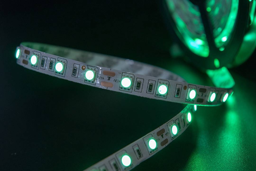 Лента светодиодная эконом 5050, 60 LED/м, 14,4 Вт/м, 12В , IP20, Цвет: Зеленый — изображение 6