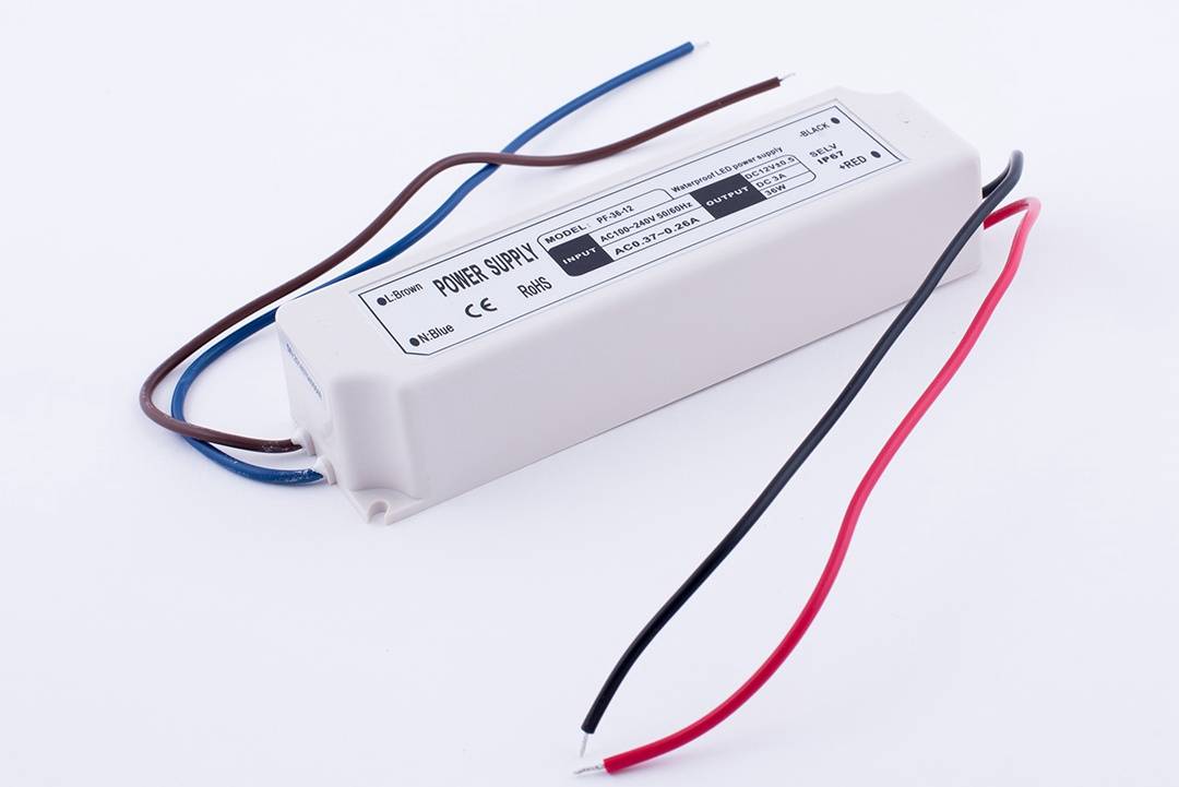 Блок Питания для ленты IP 67 пластик 35 W, 12V — изображение 2