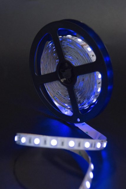 Лента светодиодная эконом 5050, 60 LED/м, 14,4 Вт/м, 12В , IP20, Цвет: Синий